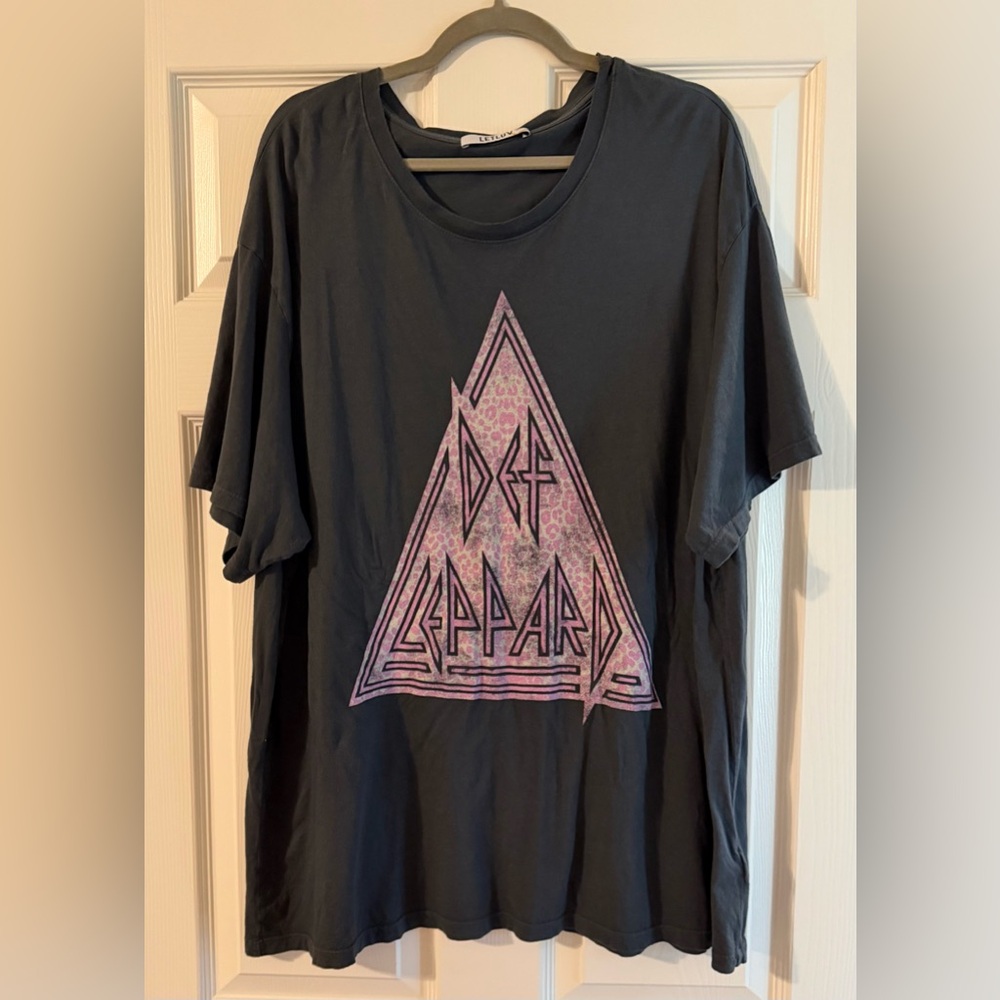 Letluv Def Leppard Graphic Tee 2X gray Anthropologie - Picture 4 of 9